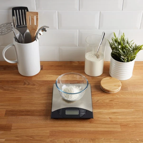 Dunelm Stainless Steel Electronic Kitchen Scales 3 Dunelm Stainless Steel Electronic Kitchen Scales - Image 3