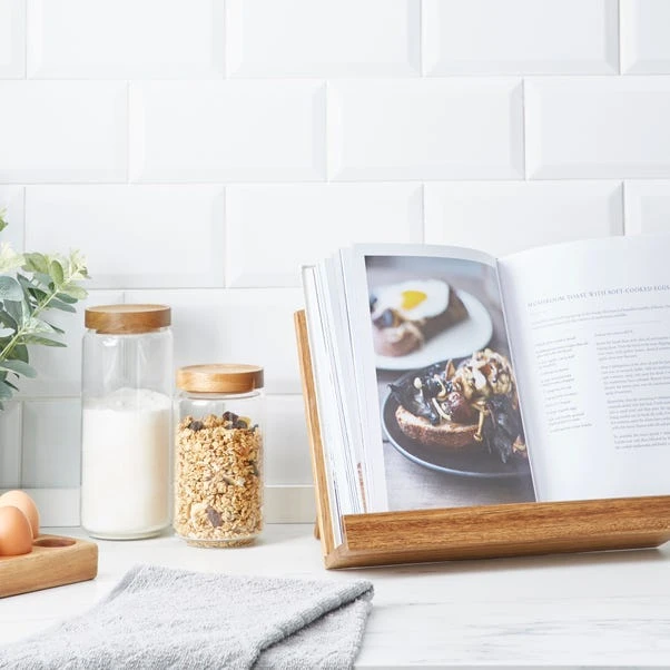 Glass Jar With Acacia Lid 4 Glass Jar With Acacia Lid - Image 4