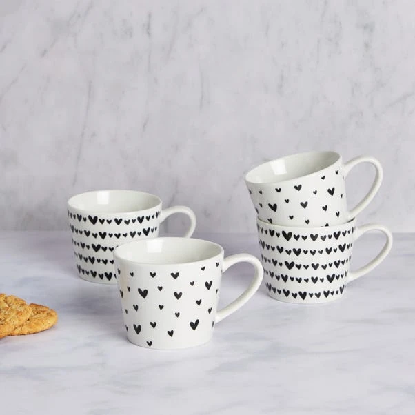 Set Of 4 Black And White Heart Mugs 1 Set Of 4 Black And White Heart Mugs