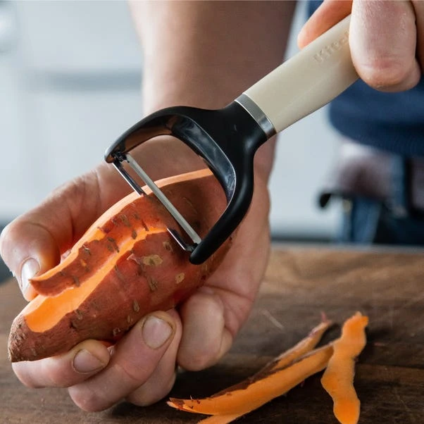 KitchenAid Stainless Steel Y Peeler 5 KitchenAid Stainless Steel Y Peeler - Image 5