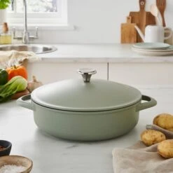 Cast Aluminium Shallow Casserole Dish, 28cm -Online Tableware Store 30866808 alt07