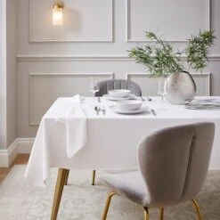 Hotel Plain Tablecloth