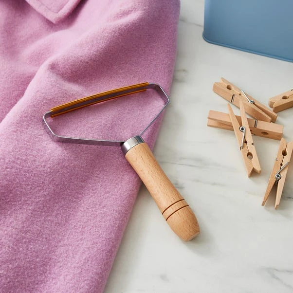 Lint Remover 1 Lint Remover