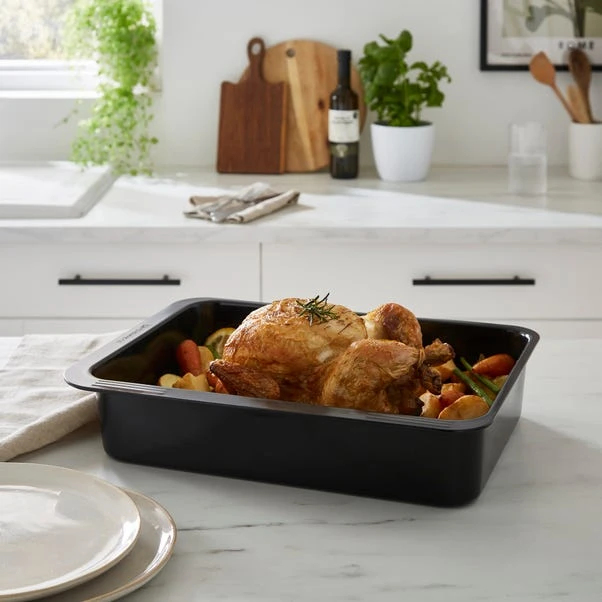 Heavy Gauge Non-stick Roaster, 37cm 1 Heavy Gauge Non-stick Roaster, 37cm