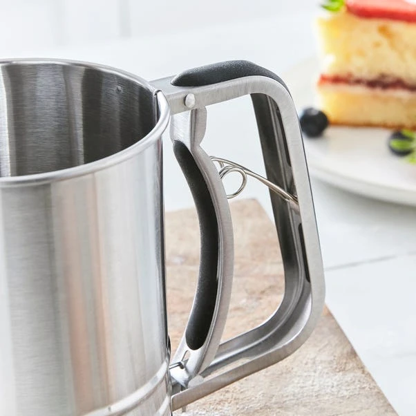 Professional Stainless Steel Flour Sifter 2 Professional Stainless Steel Flour Sifter - Image 2