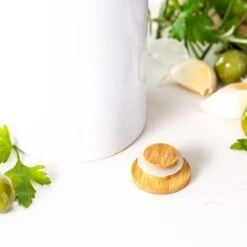 World Foods White Ceramic 900ml Oil Bottle 14 World Foods White Ceramic 900ml Oil Bottle -Online Tableware Store 30893503 alt04