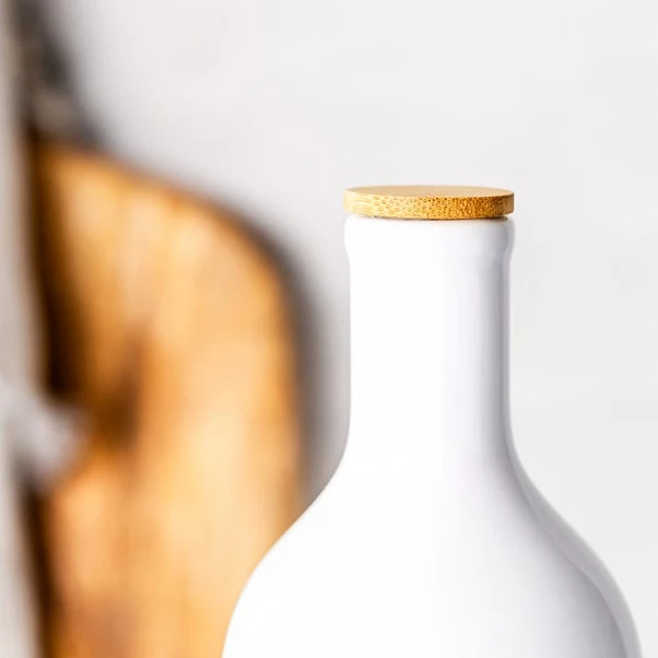 World Foods White Ceramic 900ml Oil Bottle 7 World Foods White Ceramic 900ml Oil Bottle - Image 7