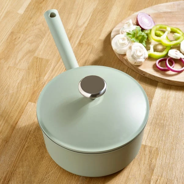 Cast Aluminium Saucepan 20cm With Lid Green 2 Cast Aluminium Saucepan 20cm With Lid Green - Image 2