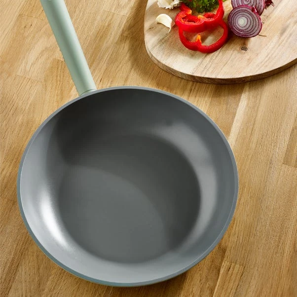 Cast Aluminium Frying Pan 28cm Green 2 Cast Aluminium Frying Pan 28cm Green - Image 2