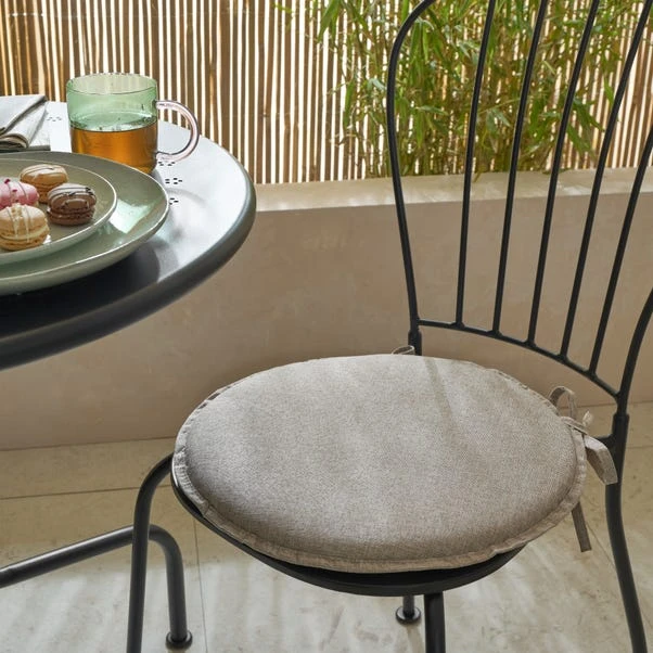 Set Of 2 Water Resist Round Seat Pads 5 Set Of 2 Water Resist Round Seat Pads - Image 5